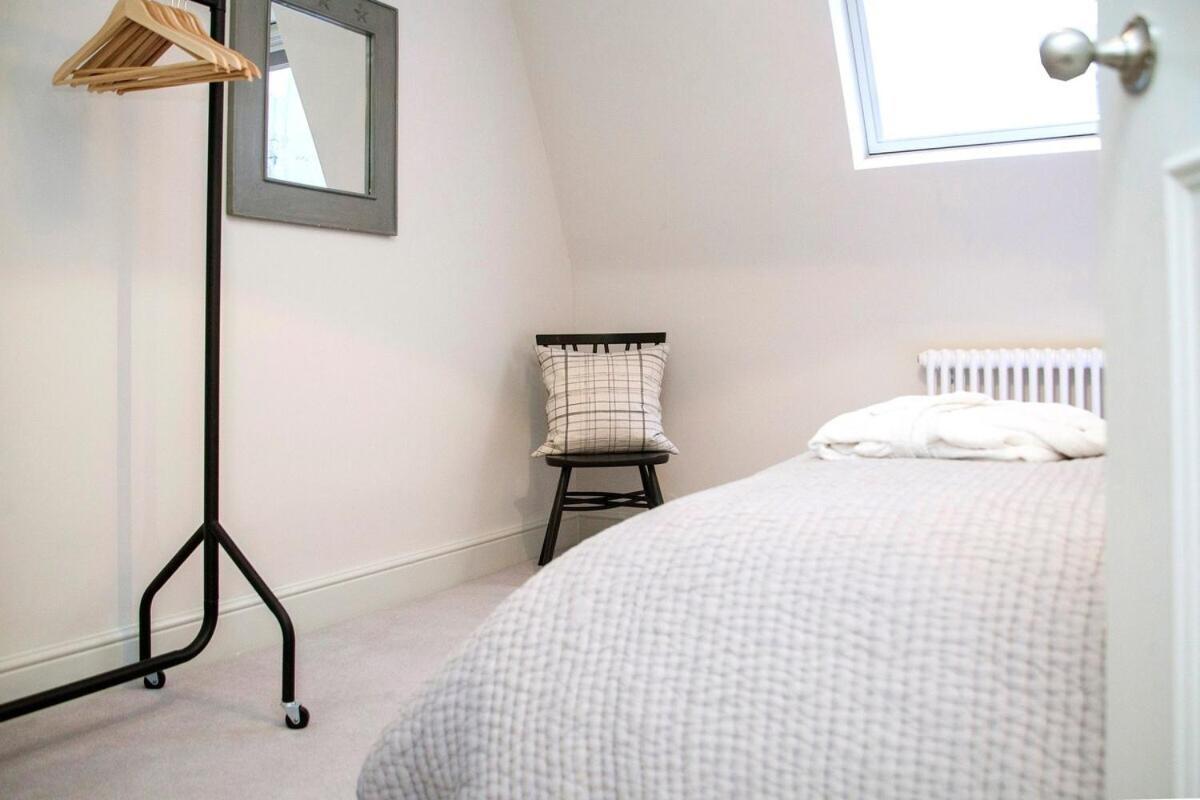 Stylish Wood Street Apartment Μπαθ Εξωτερικό φωτογραφία