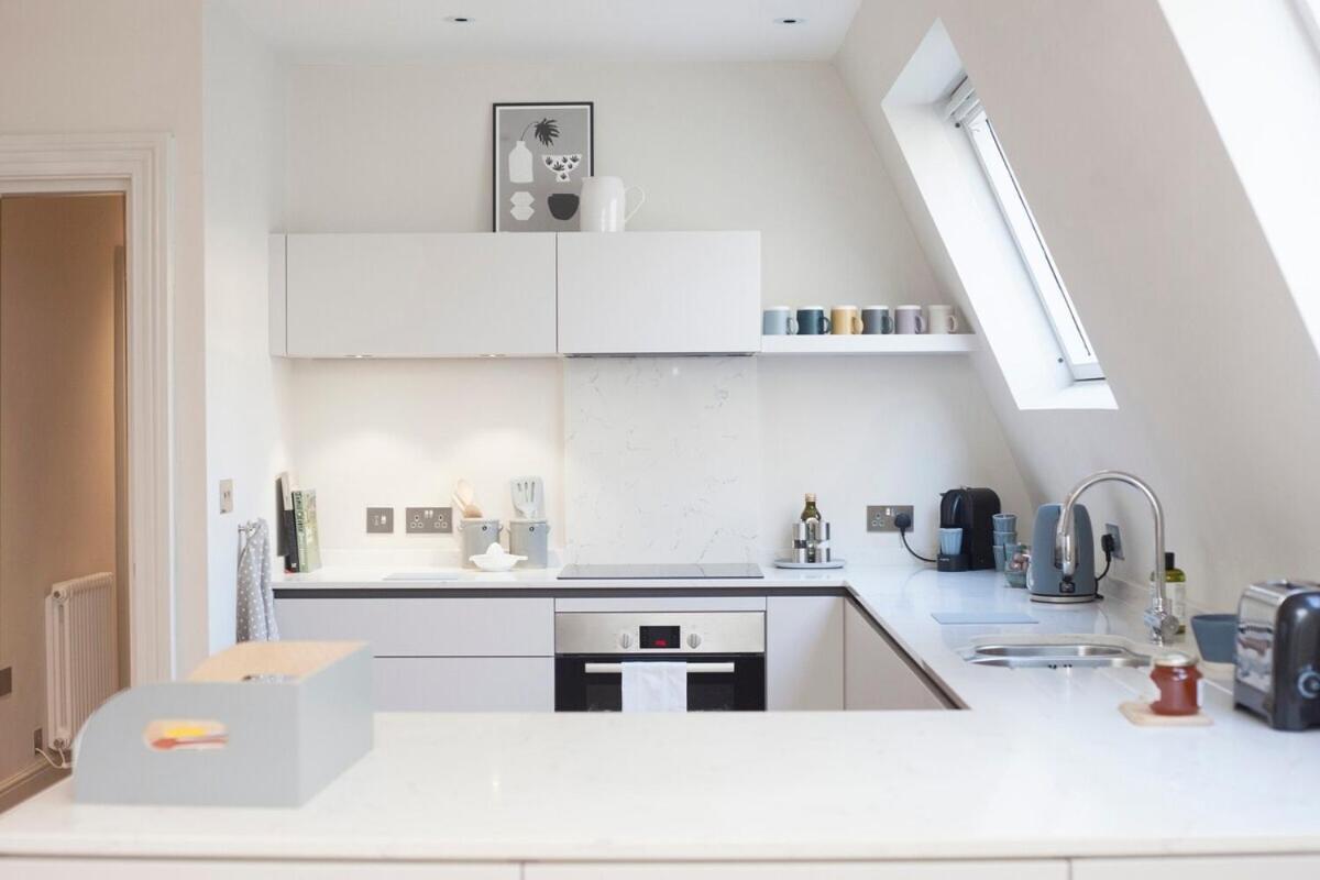 Stylish Wood Street Apartment Μπαθ Εξωτερικό φωτογραφία